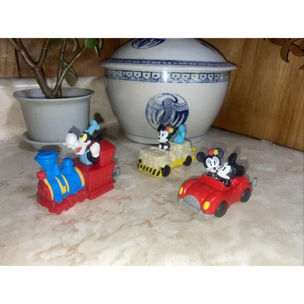 Walt Disney World Dinosaur Mission Space Runaway Railway‎ Plane Train Car Toys